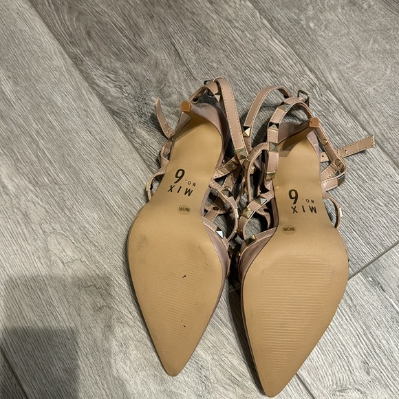 Mix No. 6 studded heels - Picture 3 of 3